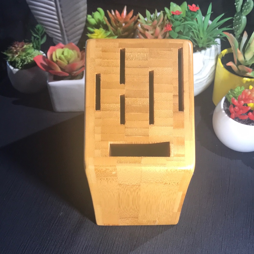 Pampered Chef Small Bamboo Knife Block with instructions